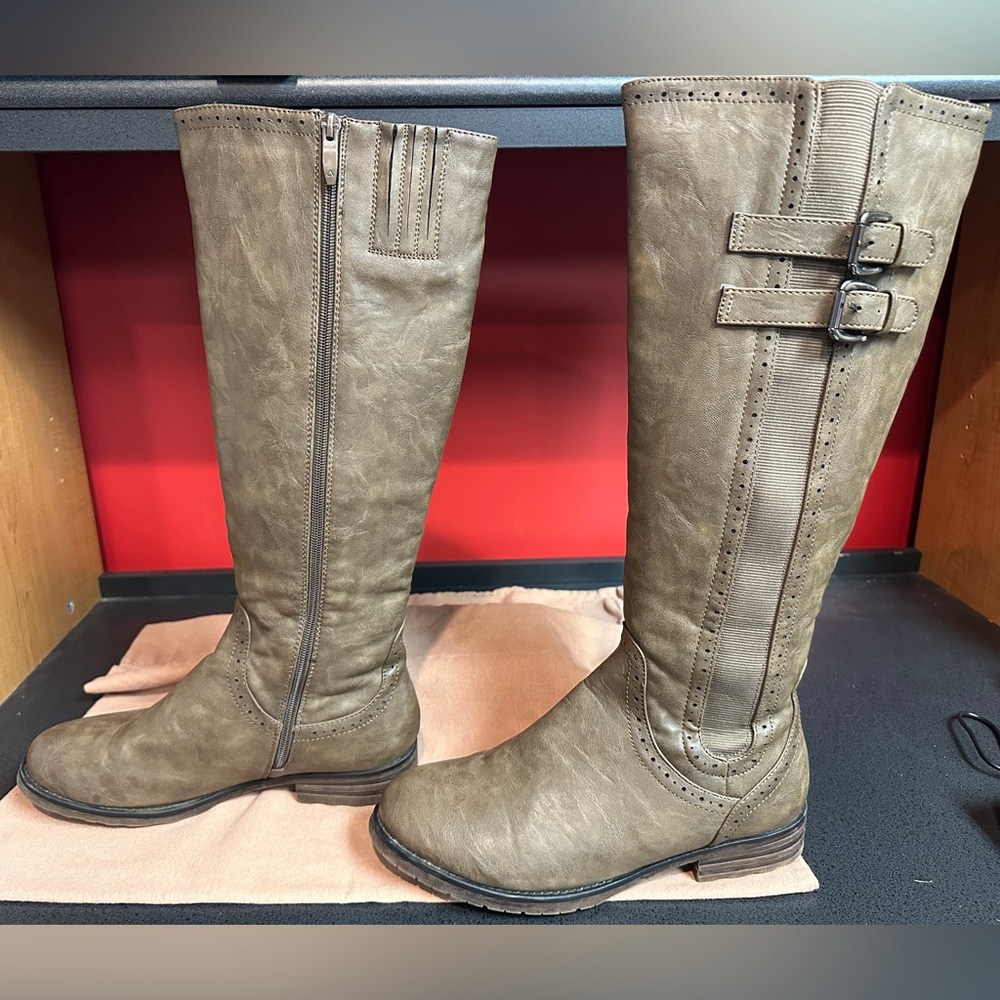 Patrizia Spring Step Brown Faux Leather Knee Boots Side Zip Women’s Sz EU40/US9